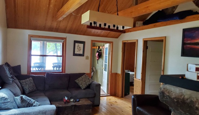 Enjoy Peaceful Days at Muskoka Stone Cottage