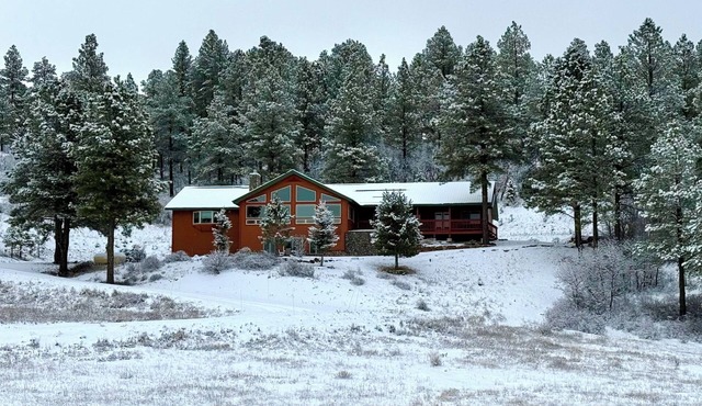 Enjoy Private Luxury at Pagosa Valley Views!