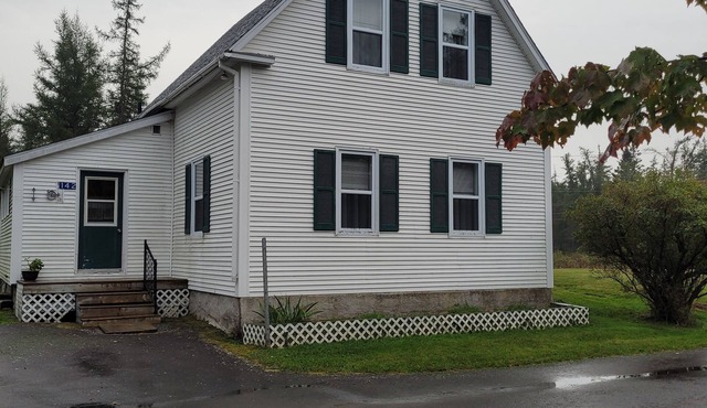 Enjoy quiet, country living at Fisherman's Rest