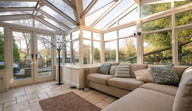 Enjoy Riverside luxury in the Peak District