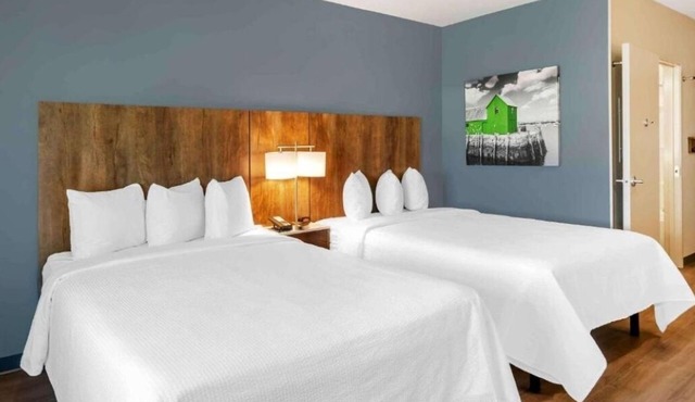 Enjoy Roomy Accommodations Near Edison Ford Winter Estates – 3 Units
