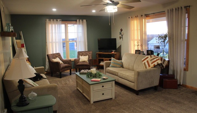 Enjoy rural Missouri and a quiet getaway at White Cottage Farm.