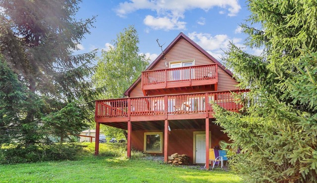 Enjoy some mountain time with your favorite canine at Alpine View!