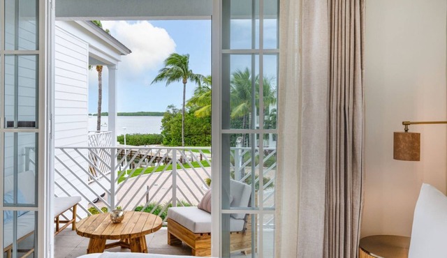 Enjoy Sunset Views from Your Villa with Pool & Beach Access in FL