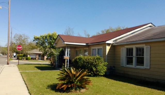 Enjoy the beautiful beach, Island View Casino and Downtown Gulfport Nightlife