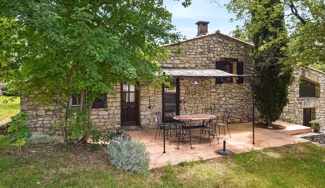 Enjoy the beautiful mountain views from this comfortable house with pool.