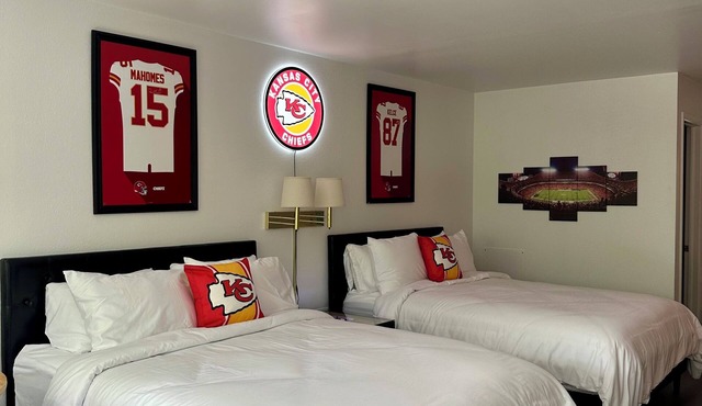 Enjoy the Champion double-queen suite of the KC Room at GloryDayz!
