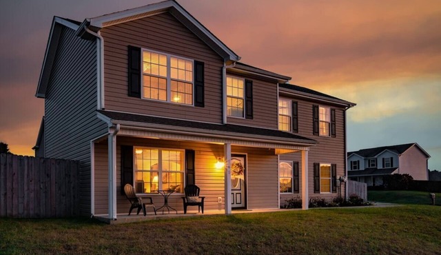Enjoy the comfort of this luxurious home with outstanding facilities in the serene neighborhood.