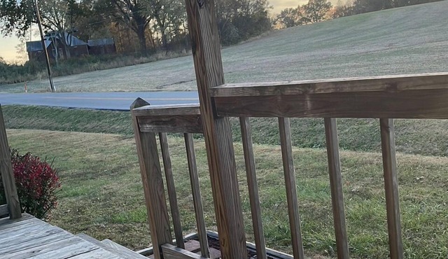 Enjoy the country when you stay at Peace in the Valley.
