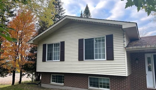Enjoy the Full House, 3 bedroom, 3 queen bed+1sofa Bed