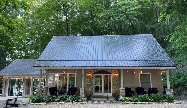 Enjoy the Mississippi 5 minutes from Stone Bluff Cabin! Fishing & Bird Watching!