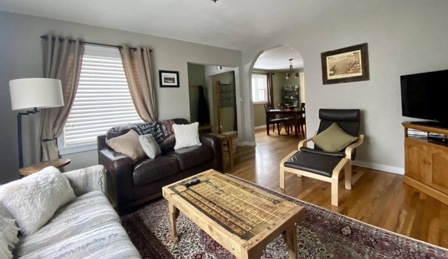 Enjoy the Mountain Lifestyle at 3rd St Retreat