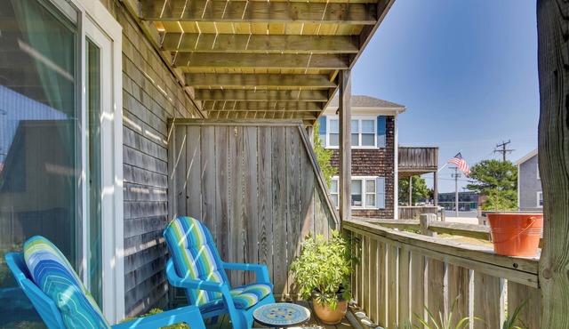 Enjoy the Pool & Beach! Coastal Provincetown Condo