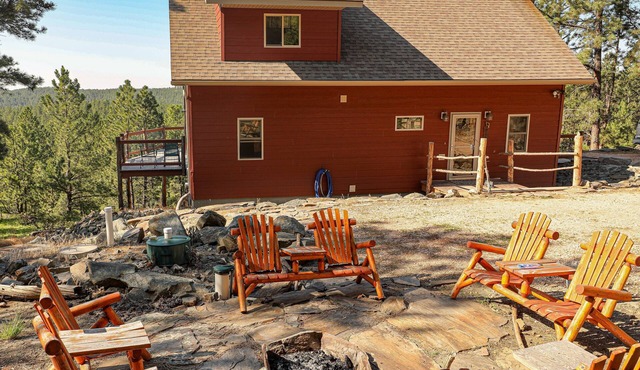 Enjoy the quiet at Hog Heaven
