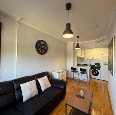 Enjoy the sun and pool in this fabulous apartment