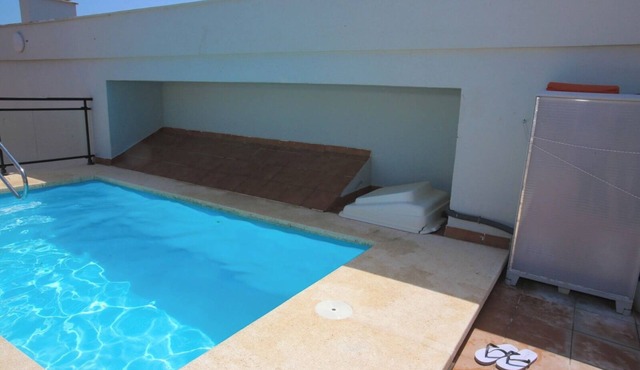 Enjoy the sun and the sea in this cozy and modern apartment in Xilxes,
