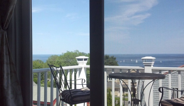 Enjoy this cozy cottage with panoramic ocean views.