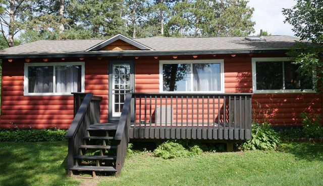 Enjoy this Wonderful cabin on Spec Lake!