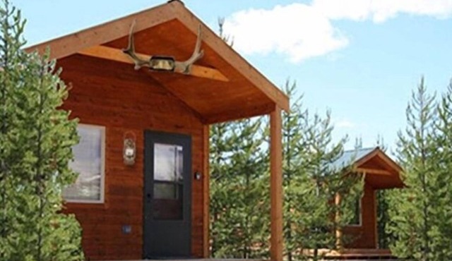 Enjoy Untouched Nature yet some of the Conveniences of Home!