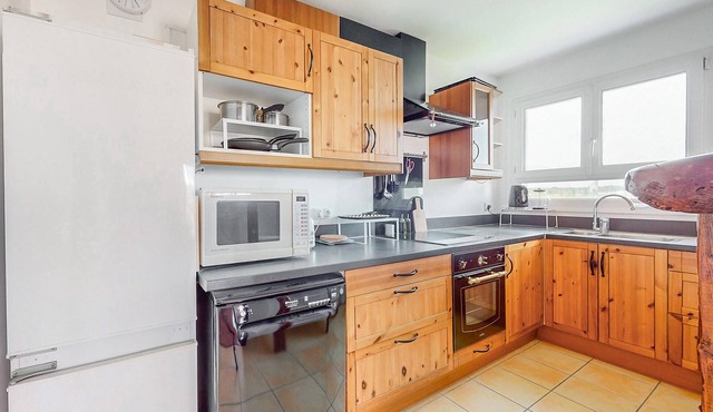 Enjoy your holiday in this inviting holiday apartment.