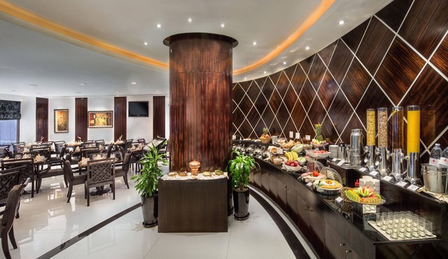 ENJOY YOUR LUXURIOUS RESIDENCE WITH THE COMFORTS OF A HOTEL