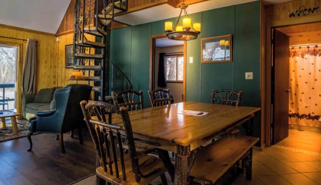 Enjoy your own private deck with a lakeview in Room 20 - The Bay House - Curriers Lakeview Lodge