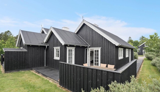 Enjoy your stay in this stylish and bright holiday home with sauna.