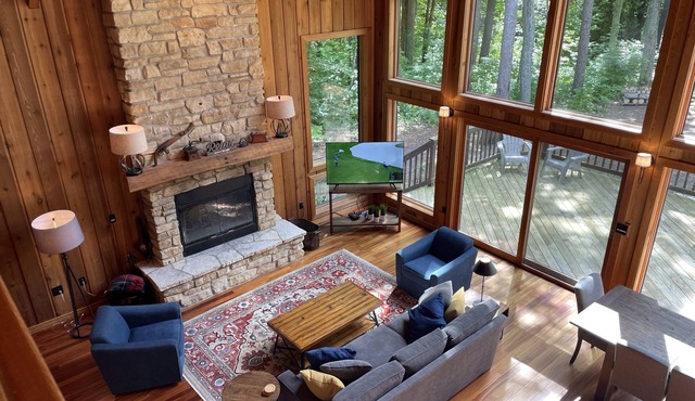 Enjoy your stay in Door County at this Cozy and Spacious Cabin