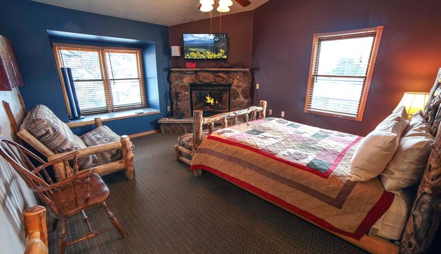 Enjoy your time in a cozy suite at a great rate!