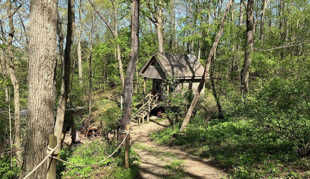 Enjoyable 2-bed cabin in Negley