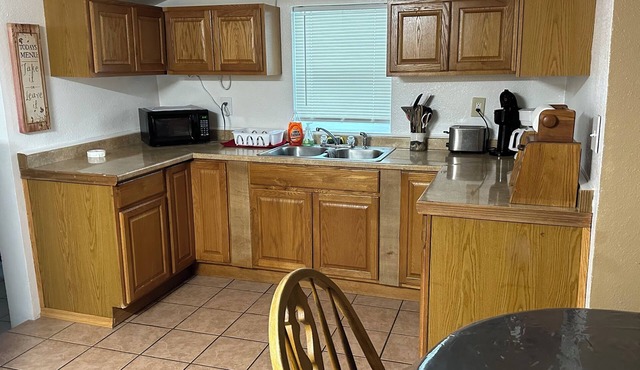 Enjoyable 2-bedroom house with AC in Rock Springs