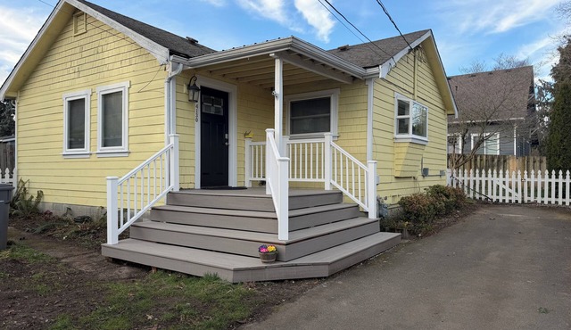 Enjoyable 2-bedroom house in Tukwila perfect for your getaway