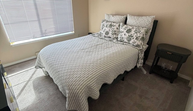 Enjoyable 3-bedroom apartment in charming Mukilteo with fitness room