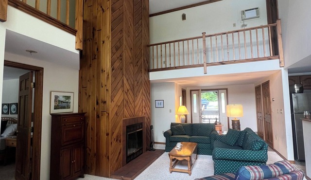 Enjoyable 3-bedroom house on Lake George in Hague perfect for relaxing getaways