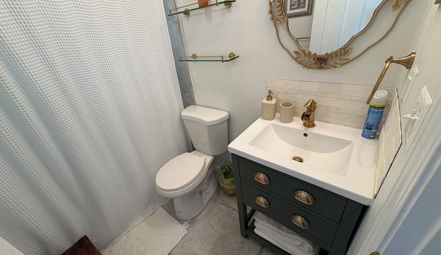 Enjoyable 3-bedroom house with AC in charming Hagerstown
