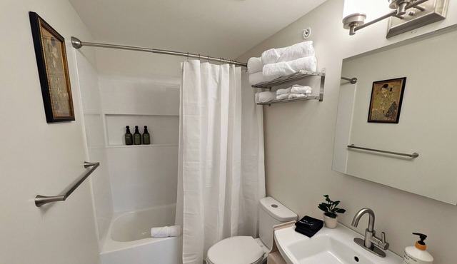 Enjoyable and updated farmhouse in the heart of Frederick County