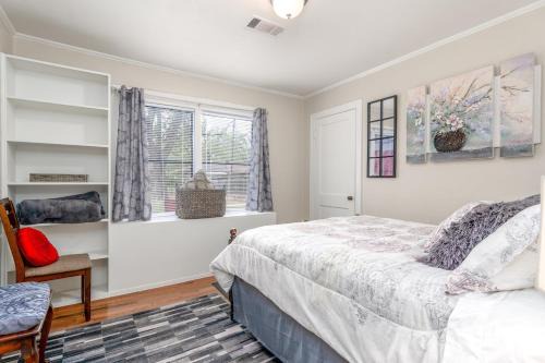 Enjoyable Stay and Play Near Casino and Hospital