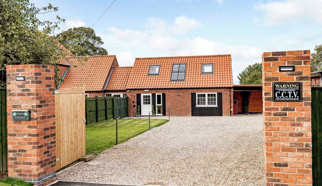 Enjoying a rural location and beautiful far-reaching views.