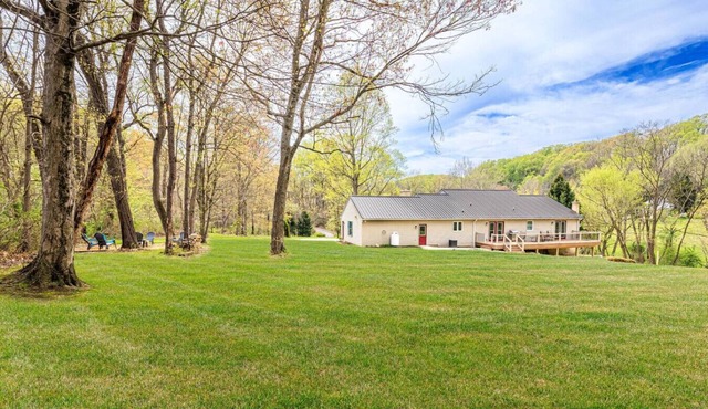 Enola Trail Getaway *bikes*rural