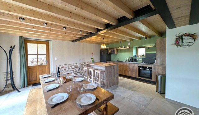 "Ensemble - MEYS - Gîte