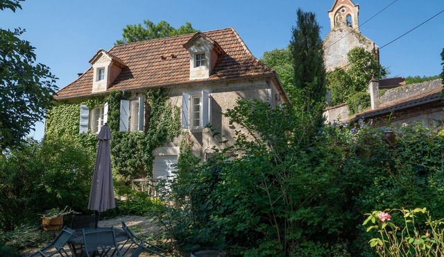 Ensemble Romantique, 17th century watermill and converted barn + private pool