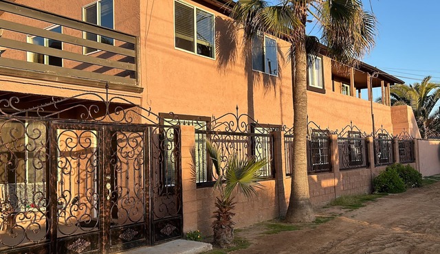 Ensenada,Near to Estero beach,Great location for Baja races large parking inside