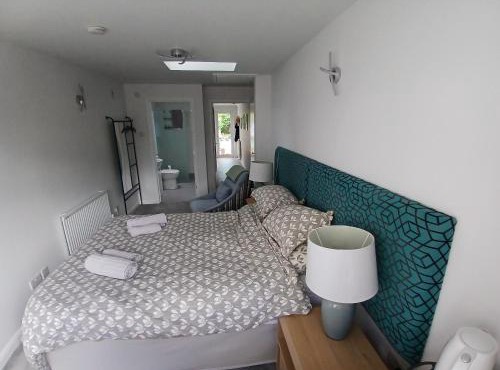 Ensuite Room with Private Entrance