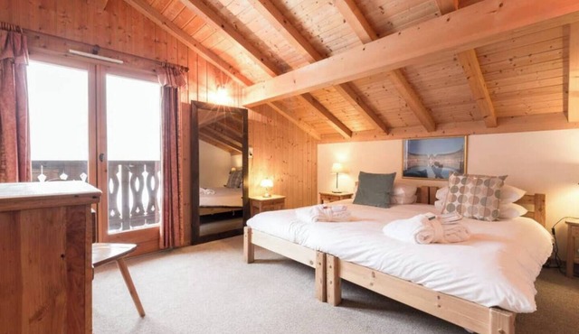 Ensuite rooms , Jacuzzi, storage ideal for ski/VTT ,MULTIPASS