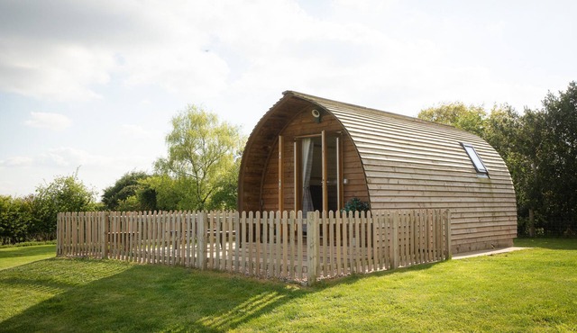 Ensuite Wooden Cabin in Rural Staffordshire