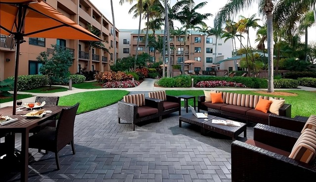 Ensuring a Very Comfortable & Memorable Stay! with Outdoor Pool, Pet-Friendly!