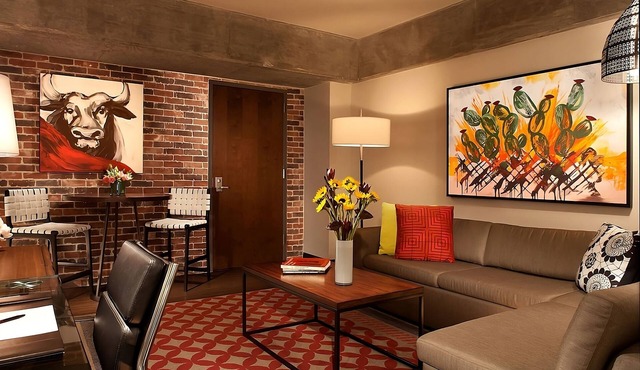 Ensuring a Very Comfortable Stay! 2 Relaxing Units, City View, Outdoor Pool