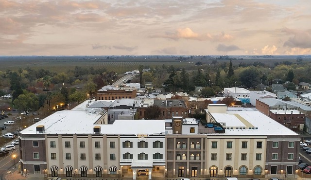 Ensuring a Very Comfortable & Memorable Stay! Pets Are Welcome, Free Parking!