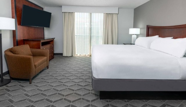 Ensuring a Very Comfortable & Memorable Stay! 4 Relaxing Units, Pool!