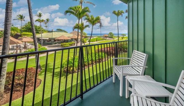 Ensuring a Very Comfortable & Memorable Stay! 2 Family-friendly Units, Pool